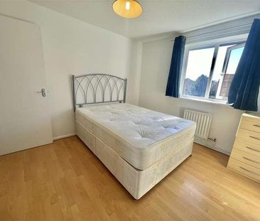 Dehavilland Close, Northolt, UB5 - Photo 4