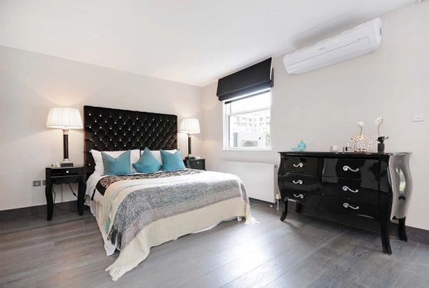 4 Bedroom House - Photo 1