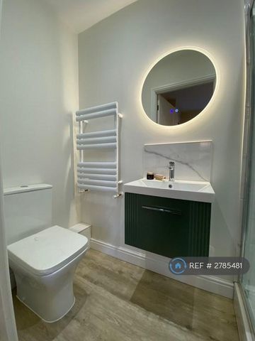 2 bedroom terraced house to rent - Photo 5