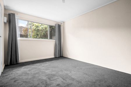 BRAND NEW CARPET l SMALL BLOCK OF 3 l GREAT LOCATION - Photo 4
