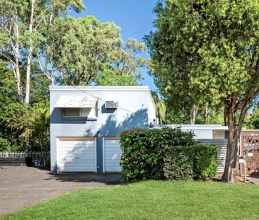 18 Raymond Avenue, Campbelltown NSW 2560 - Photo 2