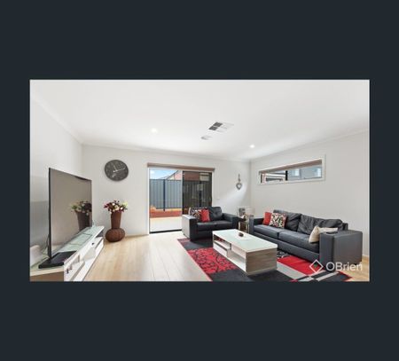 12 Nebula Court, Fraser Rise, Vic 3336 - Photo 5