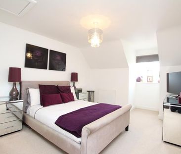 5 bedroom end of terrace house to rent - Photo 3