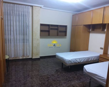 THREE-BEDROOM PENTHOUSE – PETRER - Photo 5