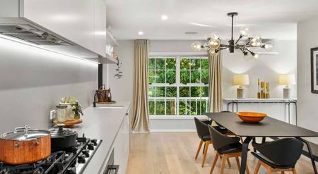 UNDER CONTRACT! - Photo 2
