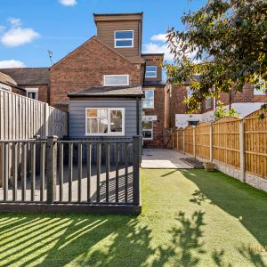 Chandos Street Room 3 - Photo 3