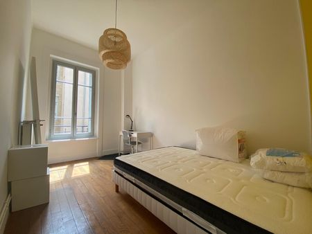 : Appartement 107.89 m² à ST ETIENNE - Photo 2