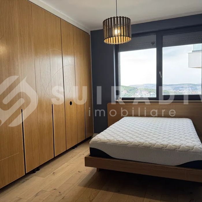 Casa tip duplex, 5 camere, 3 bai, 2 parcari- Europa - Photo 1