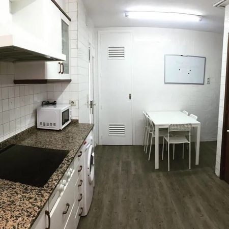 Calle Doctor Moliner, Valencia, Valencian Community 46010 - Photo 5