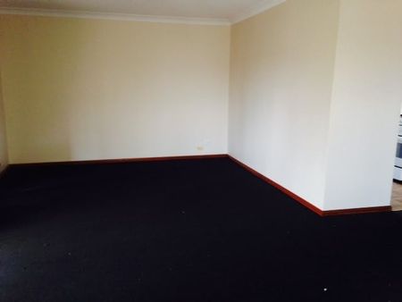 LARGE THREE BEDROOM VILLA - Photo 2