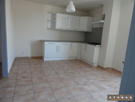 Location Appartement 3 pièces 55m² - Photo 2