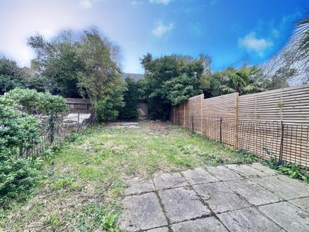 3 bedroom terraced house to rent - Photo 5