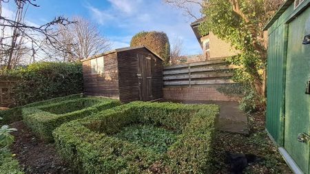 3 bedroom semi-detached house to rent - Photo 4