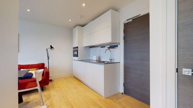 Studio to rent - Photo 1