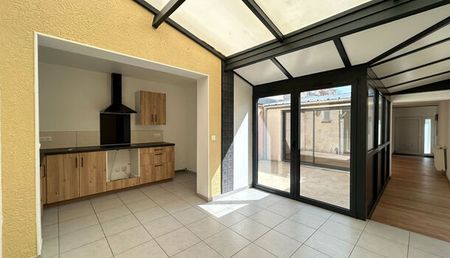 maison 5 pièces 112m2 REIMS 996 euros - Photo 3