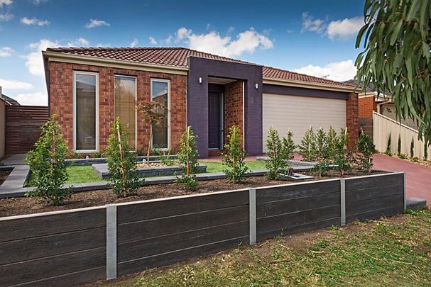 87 Rutherglen Crescent, Gowanbrae VIC 3043 - Photo 1