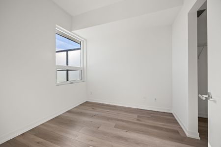 For Lease - 863 St. Clair Avenue Unit# 405, Toronto, Ontario - Photo 3