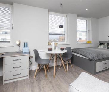 Pannell House - Photo 4