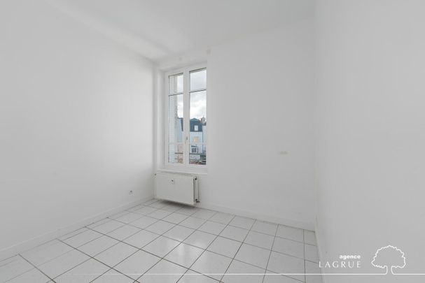 Location Appartement 4 pièces 104m² VICHY 03200 - Photo 1