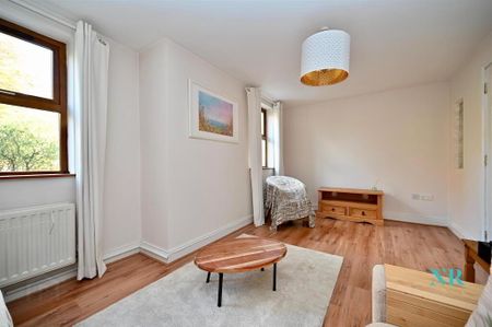 3 Station Terrace, Helens Bay, Bangor, BT19 1TQ - Photo 2