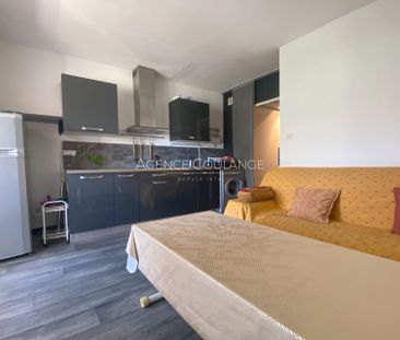 Location Appartement 1 pièce 24m² LA CIOTAT 13600 - Photo 2