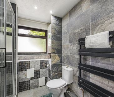 Room in a Shared House, High St, E15 - Photo 1