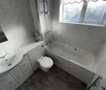 Bromfield Crescent, Wednesbury - Photo 4