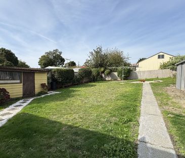 Two Bedroom House - Photo 6