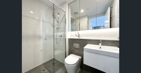 UNFURNISHED ELEGANT ONE BEDROOM APARTMENT WITH STORAGE CAGE LOCATED IN MELBOURNE GRAND - MELBOURNE CBD!!! - Photo 3