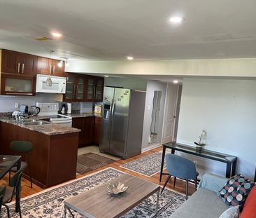 For Lease - 129 October Lane, Aurora, Ontario - Photo 4