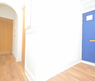 1 bedroom in a flat share to rent - Photo 6