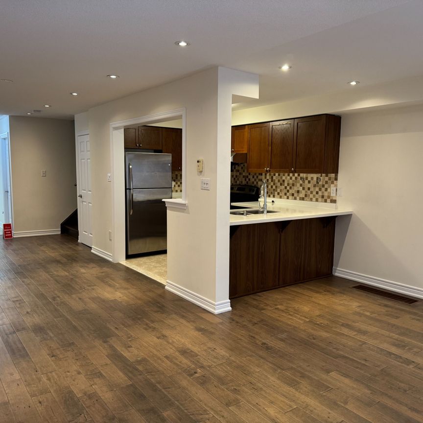 For Lease - 23 Heritage Hollow Estate Street, Richmond Hill, Ontario - Photo 1