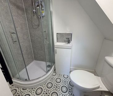 Cadogan Street, Middlesbrough - Photo 4