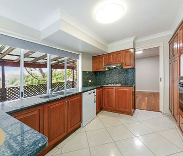 Make This Your Family Home!! - Photo 1