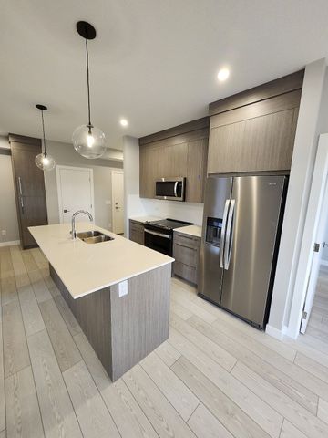 111 Wolf Creek Drive Southeast, Calgary - Photo 2