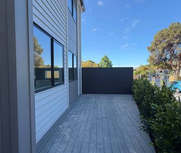 Brand New Home in Browns Bay - Zoned for Top Schools - Photo 3