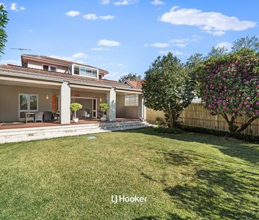 Exquisite Federation transformed for Premium Modern Home - Photo 5