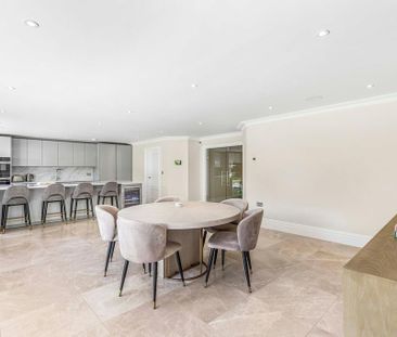 5 bedroom detached house to rent - Photo 6