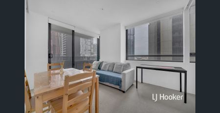 2 Bedroom Apartment for rent with stunning city view in MY80! Close to everything! - Photo 3