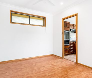 Spacious & Easy Care Three Bedroom Villa - Photo 2