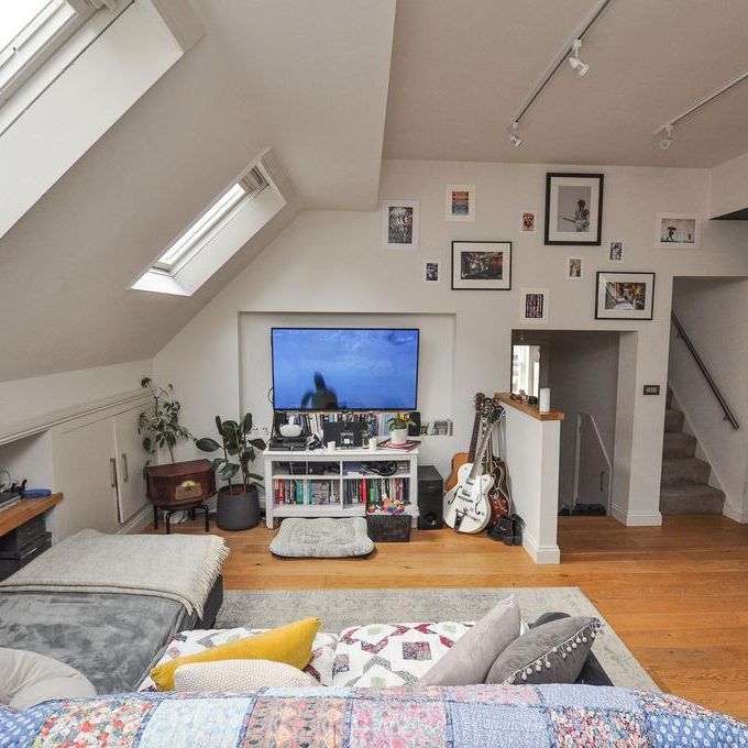 3 bedroom flat to rent - Photo 1