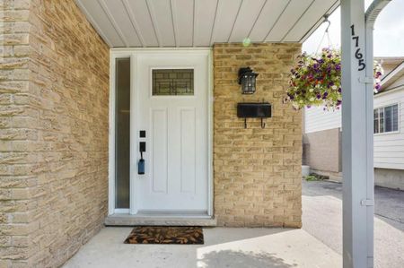 For Lease - 1765 Attawandaron Road, London North, Ontario - Photo 5