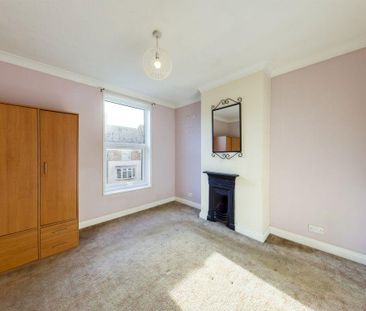 2 bedroom semi-detached house to rent - Photo 3