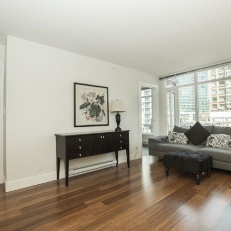 Condo in Downtown Vancouver, BC - Photo 1
