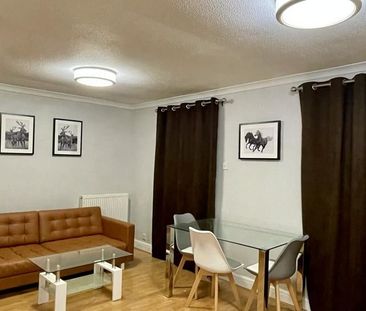 1 Bed Flat, Kingfisher Place, RG1 - Photo 3