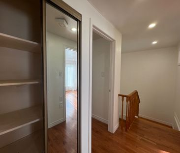 For Lease - 49 Ambercroft Boulevard, Toronto, Ontario - Photo 3