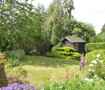 4 bedroom semi-detached house to rent - Photo 6