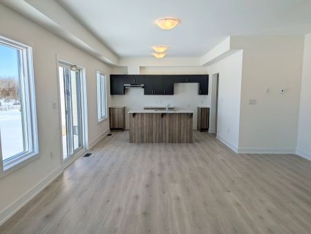 For Lease - 67 Creighton Drive, Loyalist, Ontario - Photo 2