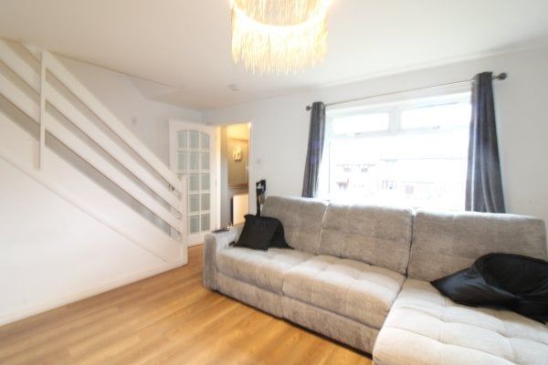 Linburn Road, Erskine - Photo 1