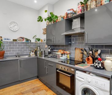 2 bedroom flat to rent - Photo 6